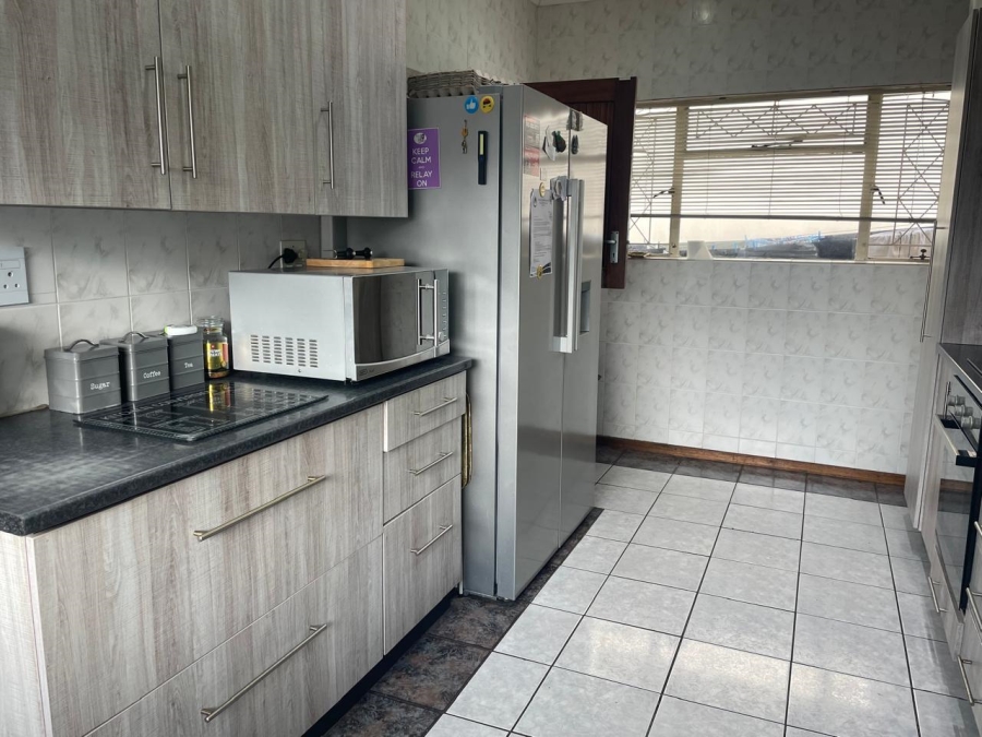 4 Bedroom Property for Sale in Amalinda North Eastern Cape